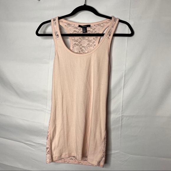 Forever 21 Tops - Forever 21 tank with lace